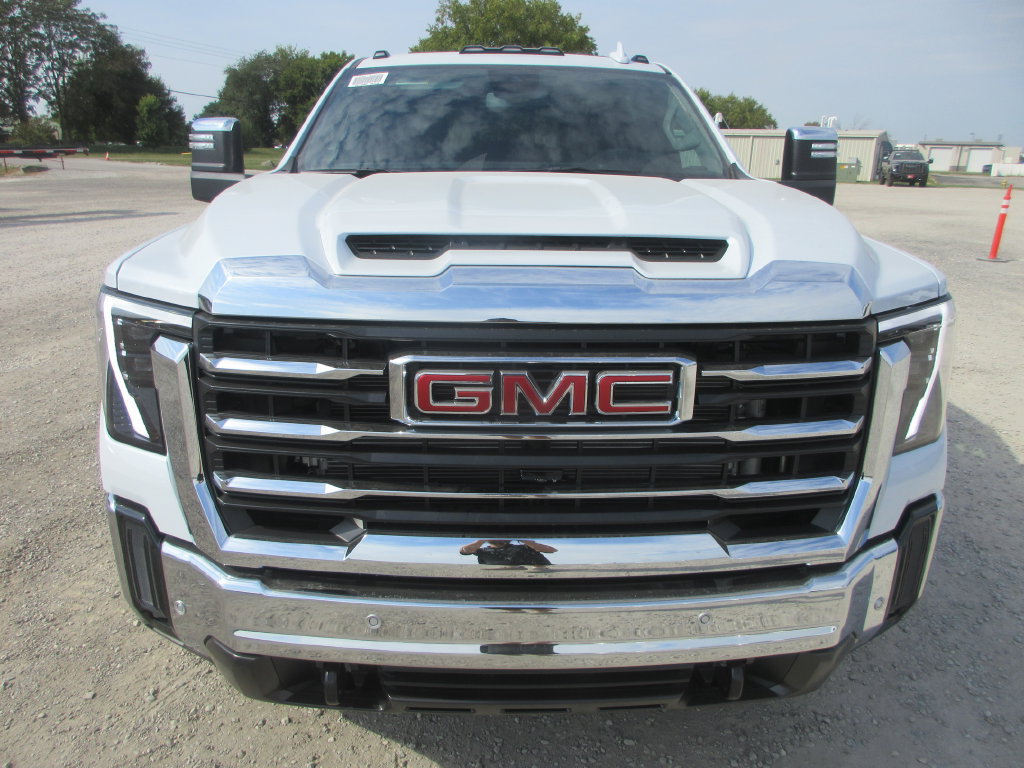 New 2026 GMC Sierra 3500 SLT w/ SLT Premium Package AWD/4WD image 11
