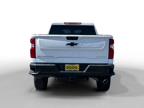 Used 2025 Chevrolet Silverado 2500 Custom w/ Custom Value Package AWD/4WD image 4