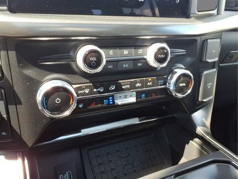 Used 2024 Ford F150 Lariat w/ Equipment Group 502A High AWD/4WD image 20