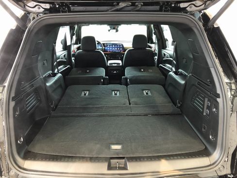 Used 2026 Chevrolet Traverse RS image 10
