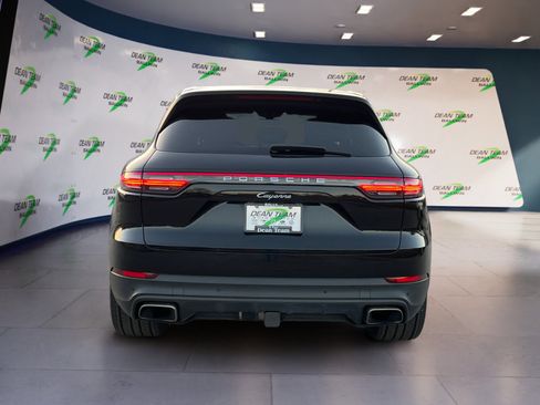 Used 2021 Porsche Cayenne image 7