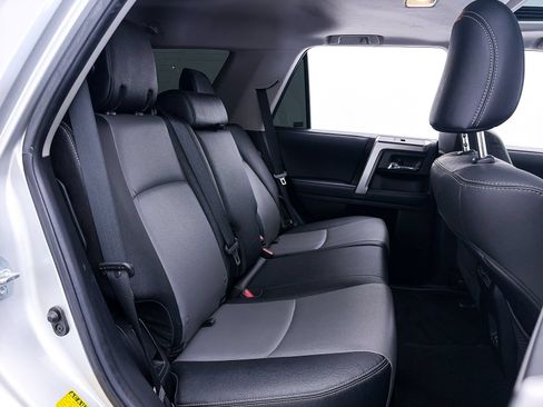 Used 2022 Toyota 4Runner SR5 Premium w/ Moonroof Package AWD/4WD image 38