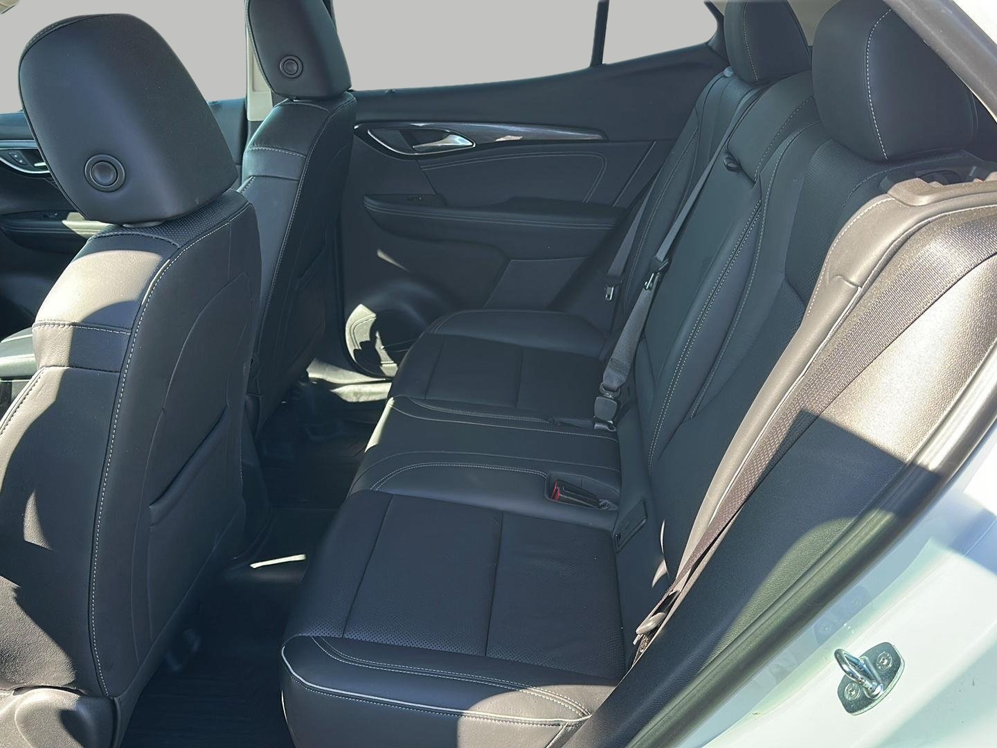 Used 2021 Buick Envision Essence AWD/4WD image 23