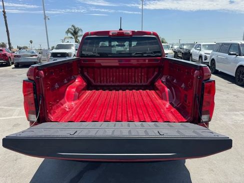 Used 2026 Chevrolet Colorado W/T w/ WT Custom Package RWD image 10