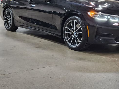 Used 2022 BMW 330i Sedan w/ Driving Assistance Package image 17