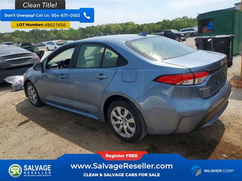 Used 2021 Toyota Corolla LE image 3