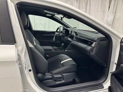 Used 2026 Toyota Camry Hybrid FWD image 58
