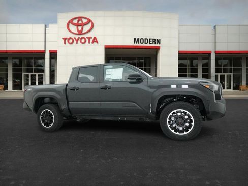 New 2026 Toyota Tacoma TRD Off-Road w/ TRD Off Road Premium Package AWD/4WD image 28