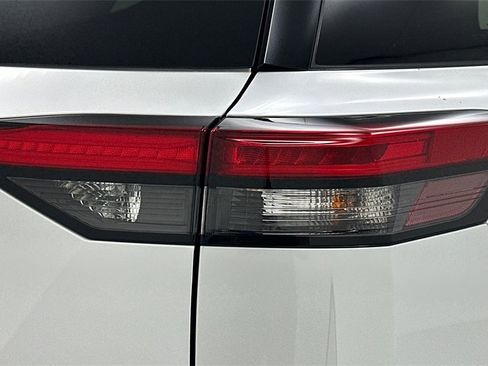 New 2025 Nissan Pathfinder Platinum w/ Cargo Package image 25