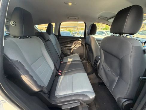 Used 2016 Ford Escape SE w/ Equipment Group 201A FWD image 13