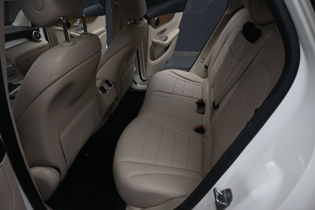 Used 2018 Mercedes-Benz GLC 300 image 16