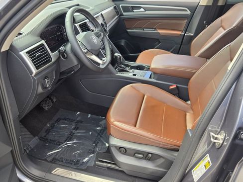 Certified 2022 Volkswagen Atlas SE FWD image 10