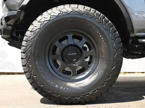 Used 2023 Ford Bronco Wildtrak AWD/4WD image 9