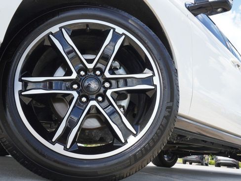 Used 2021 Ford Expedition Limited RWD image 12