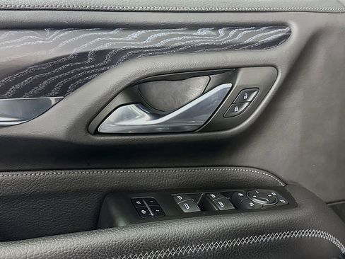 Used 2022 GMC Yukon Denali image 16