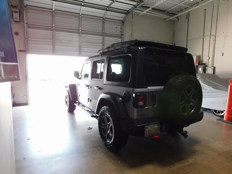Used 2018 Jeep Wrangler Unlimited Sport S AWD/4WD image 4