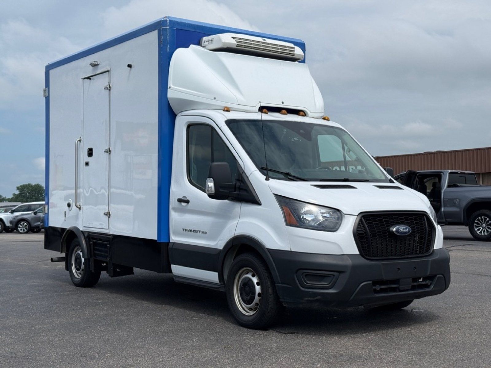 Used 2022 Ford Transit 350 w/ Upfitter Package RWD image 2