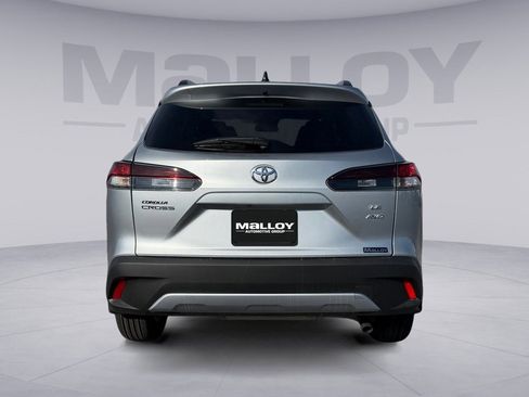 Certified 2026 Toyota Corolla Cross LE image 4