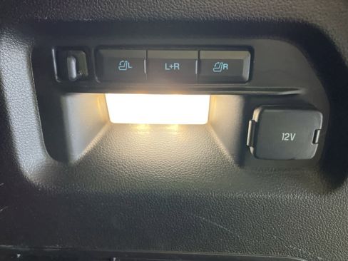 Used 2020 Ford Explorer Platinum w/ Premium Technology Package image 33