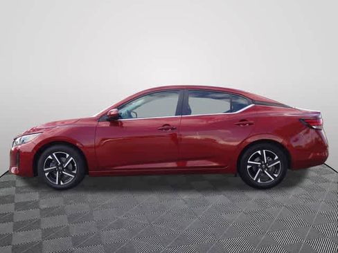 Used 2024 Nissan Sentra SV FWD image 2