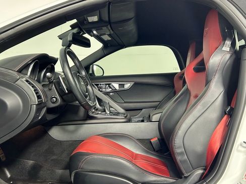 Used 2016 Jaguar F-TYPE R image 30
