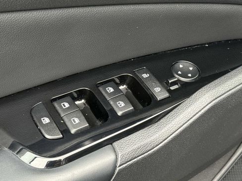 Used 2023 Kia Sportage EX FWD image 19