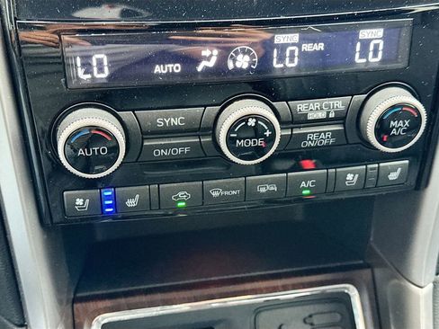 Used 2022 Subaru Ascent Touring w/ Popular Package #2A AWD/4WD image 19