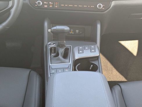 Used 2026 Kia Sportage SX FWD image 21