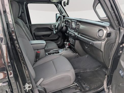 Used 2022 Jeep Wrangler Unlimited Sport AWD/4WD image 10