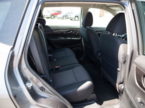 Used 2020 Nissan Rogue S AWD/4WD image 21