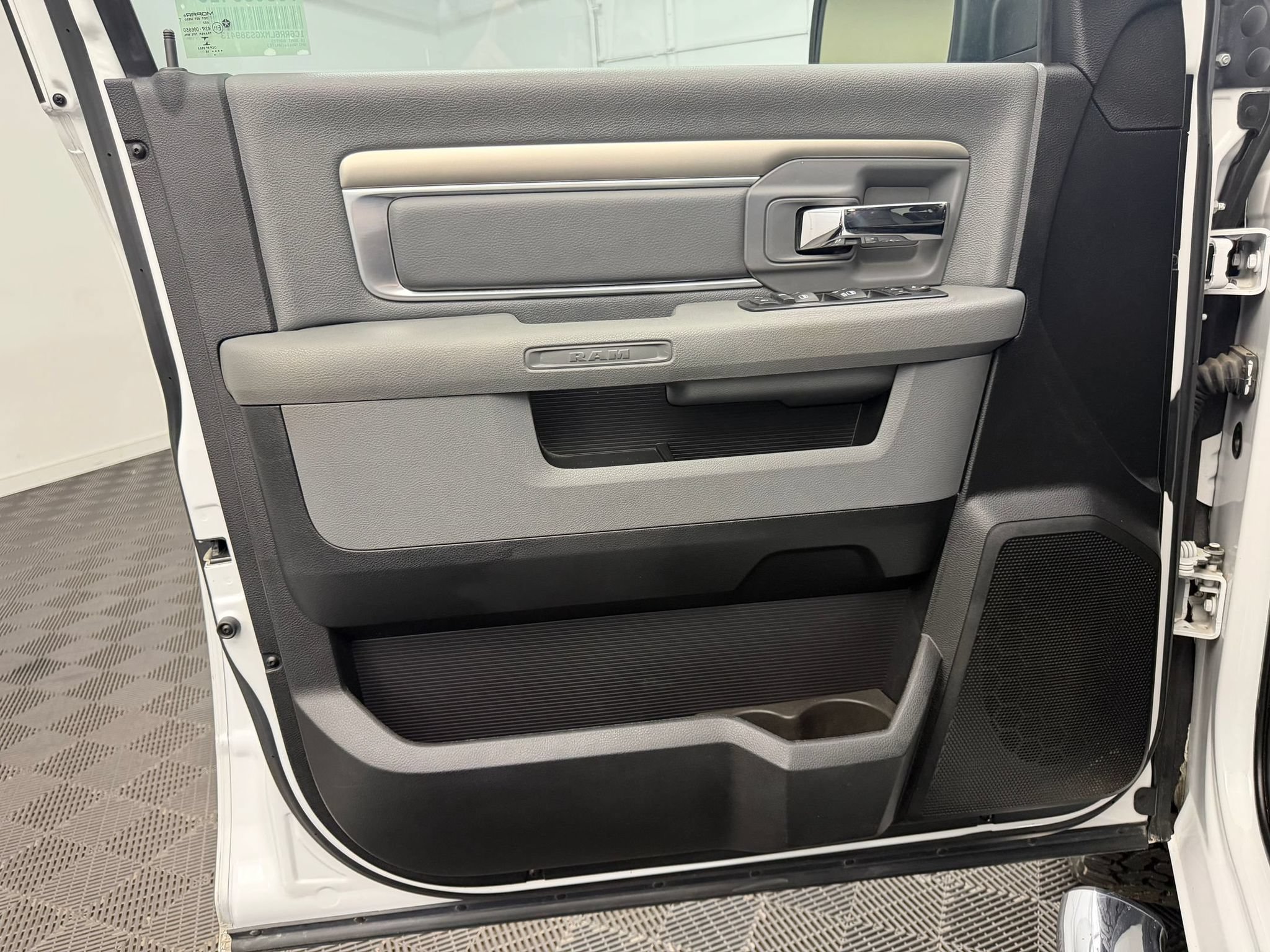 Used 2016 RAM 1500 Big Horn RWD image 11