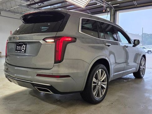 Used 2024 Cadillac XT6 Premium Luxury w/ Technology Package FWD image 6