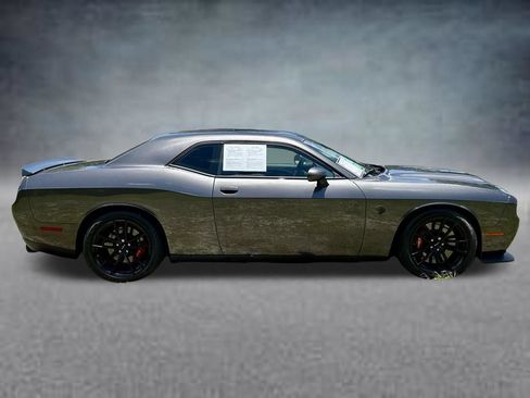 Used 2023 Dodge Challenger SRT Hellcat RWD image 4