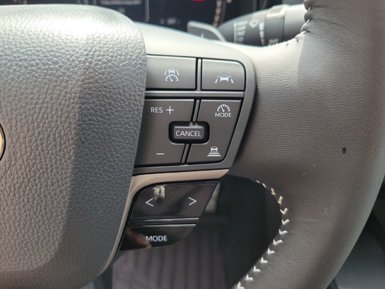 Used 2026 Toyota Camry SE w/ Multimedia Upgrade Package FWD image 21