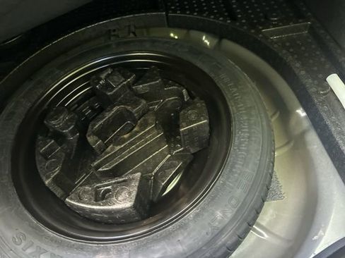 Used 2018 Ford Focus SE image 35