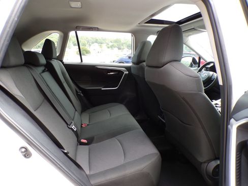 Used 2024 Toyota RAV4 XLE w/ Convenience Package FWD image 21