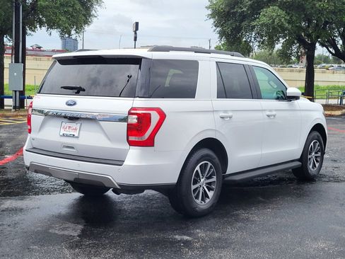 Used 2021 Ford Expedition XLT RWD image 4