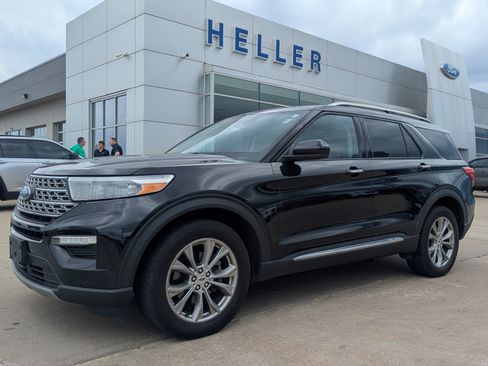 Used 2022 Ford Explorer Limited AWD/4WD image 3