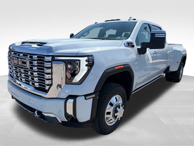 New 2026 GMC Sierra 3500 Denali w/ Denali Reserve Package AWD/4WD image 3
