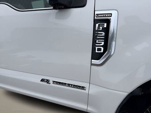 Used 2019 Ford F250 Limited image 26