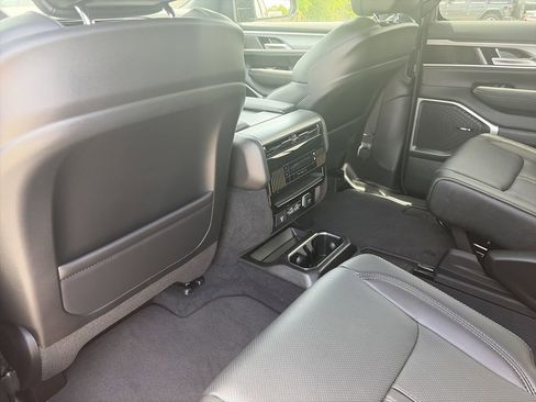 New 2026 Jeep Grand Wagoneer 4WD image 30