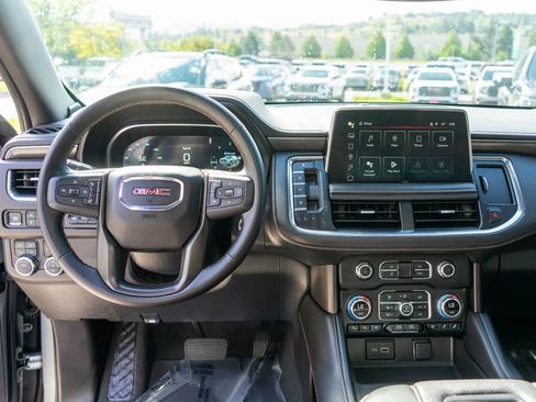Certified 2024 GMC Yukon AT4 w/ AT4 Premium Package AWD/4WD image 17