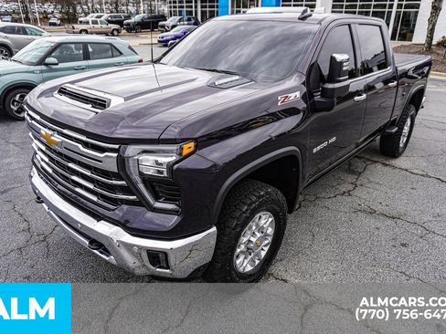 Used 2024 Chevrolet Silverado 2500 LTZ w/ LTZ Convenience Package image 20