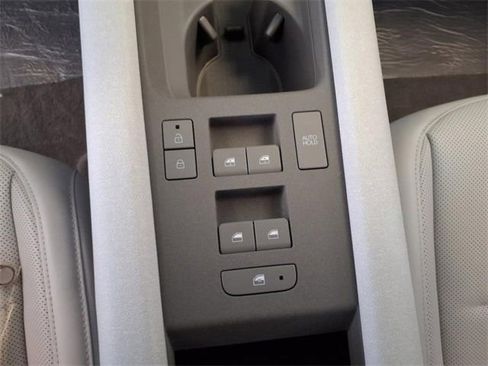 New 2025 Hyundai Ioniq 6 SEL image 13