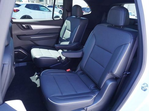 New 2026 Buick Enclave Preferred w/ Power Package image 9