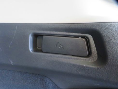 Used 2021 Nissan Rogue SL image 62