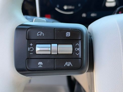 Used 2024 Hyundai Santa Fe Calligraphy image 18