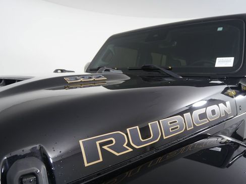 Used 2021 Jeep Wrangler Unlimited Rubicon w/ Trailer Tow Package AWD/4WD image 8