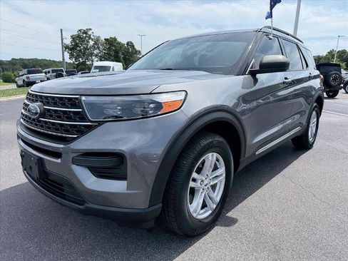 Certified 2022 Ford Explorer XLT w/ Class IV Trailer Tow Package AWD/4WD image 4