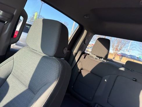 Used 2023 Chevrolet Silverado 1500 LT image 17